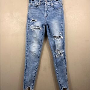 American Eagle Outfitters Light Wash Distressed Skinny Jeans